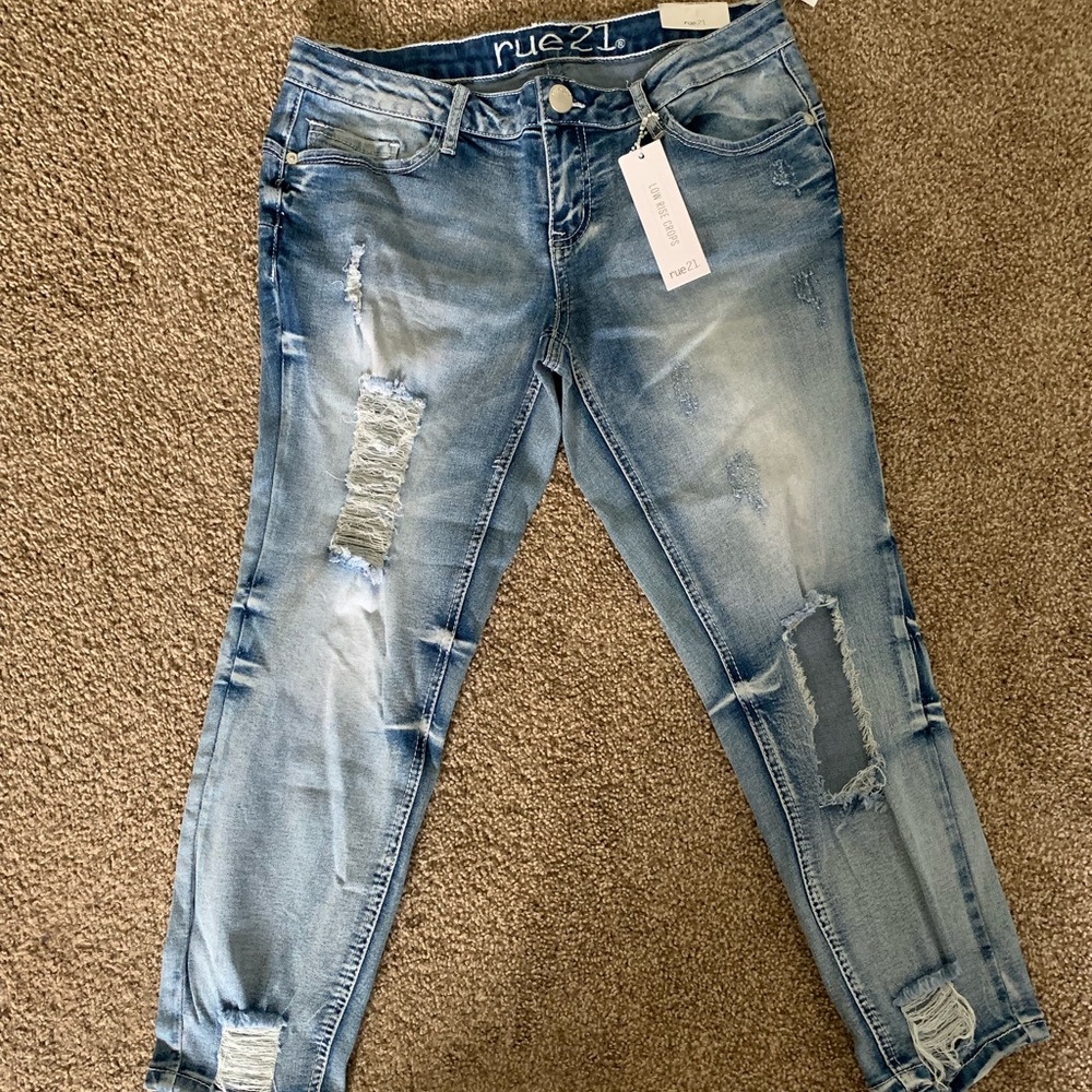 Brand new with tags low rise crops